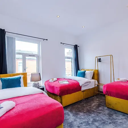Funky 3 Bed House - Salford * Manchester