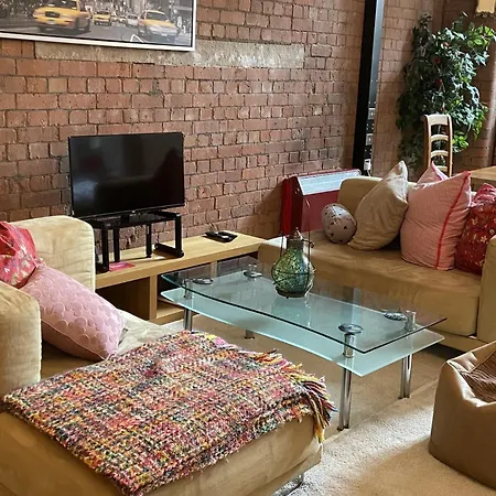 Central Northern Quarter Two Bedroom Appartement