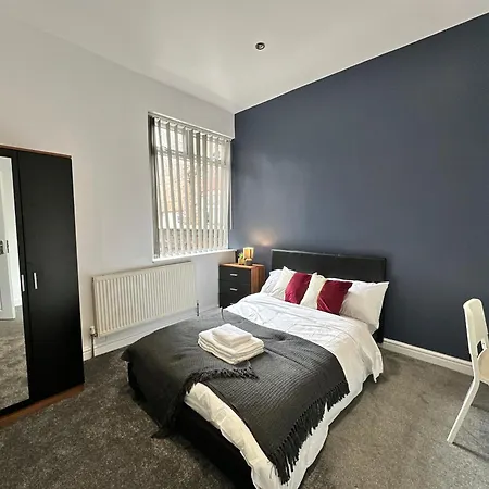 Daisybank Co-living - Private Self-cater Hébergement de vacances Manchester