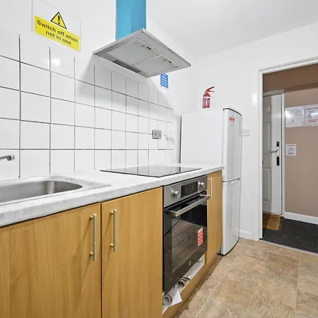 Private Retreat For 3 Near Centre Manchester