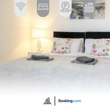 호텔 2 Bed Apt City Centre By Nyos Short Lets & Serviced 3*