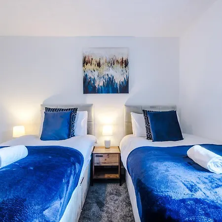 Sleek And Stylish 3 Bedroom * Manchester