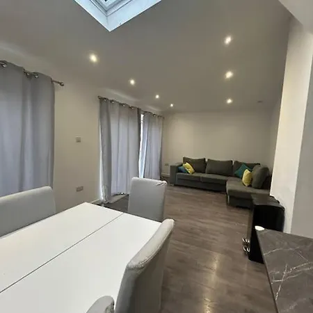 Your Manga House Near Coop Live Ethihad Διαμέρισμα