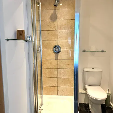 Apartmán 2 Bed Ensuite With Balcony And Free Onsite Secure Parking
