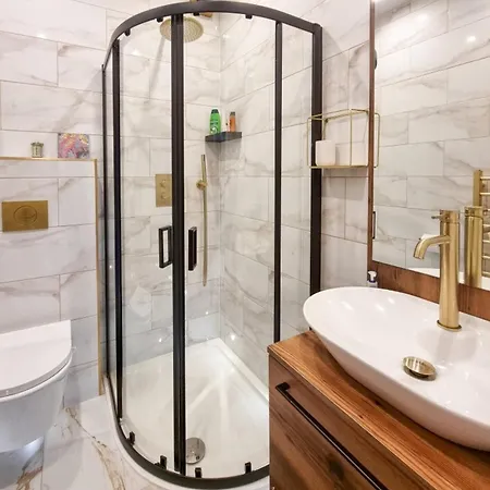 Clarence Co-living - Private Self-cater Μάντσεστερ