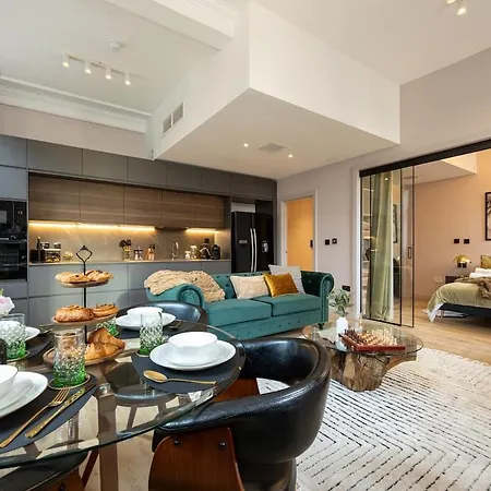 Apartment Charlotte House By Coqoon Manchester