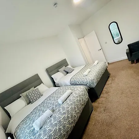 Failsworth 4 - Free Parking ,group Stay, Contractors * Manchester