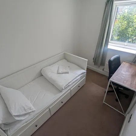 Commonwealth Free Parking 3 Bed 2 Bath