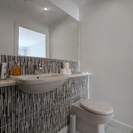 アパート Commonwealth Free Parking 3 Bed 2 Bath マンチェスター