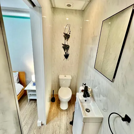 ホームステイ Lux Super King Private Bath Mediacity, Mufc, Salford マンチェスター