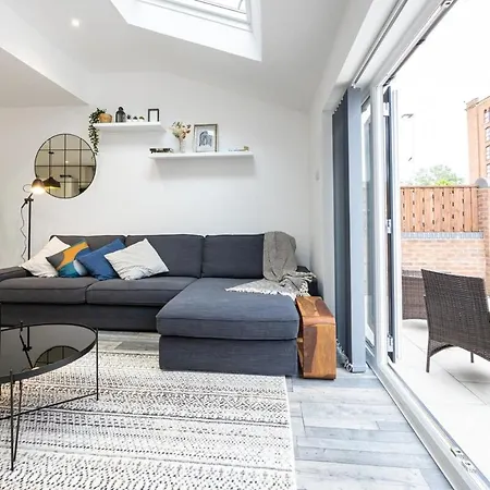 The Stanbury By Coqoon Manchester