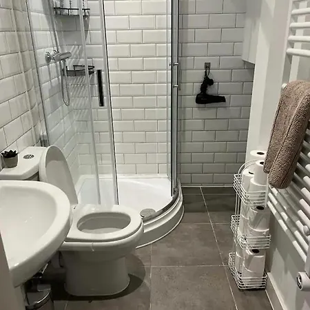 Old Trafford Penthouse Duplex - Steps From Mufc