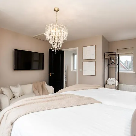 Riverside Villas Holiday home