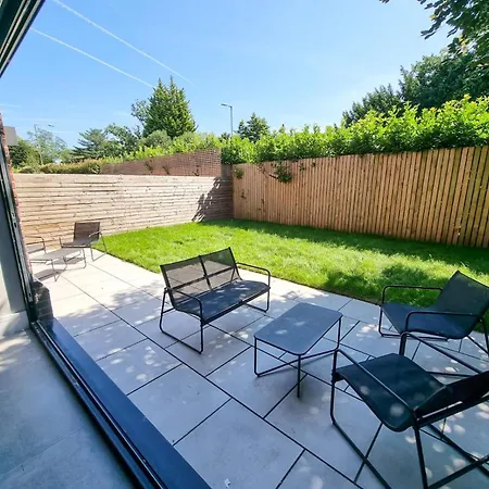 Luxury 5 Star Didsbury By Superhost *