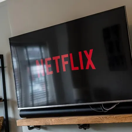 Pass The Keys Picture Perfect Haven In Didsbury Village - Free Parking & Ev Station * Manchester