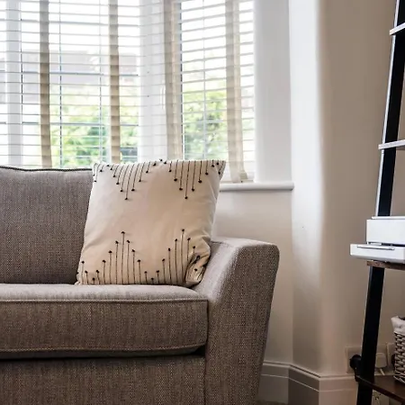 Pass The Keys Picture Perfect Haven In Didsbury Village - Free Parking & Ev Station * מנצ'סטר