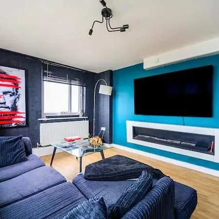 Prime Location Near City-trafford Centre-stadium 2bed Apartment *