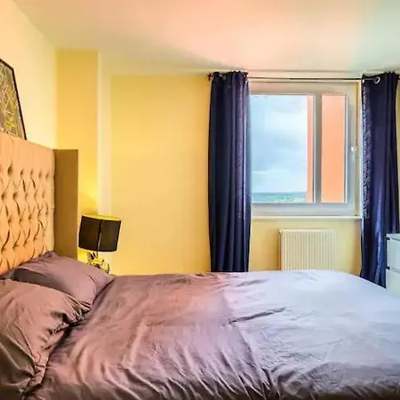 Apartment Prime Location Near City-trafford Centre-stadium 2bed *
