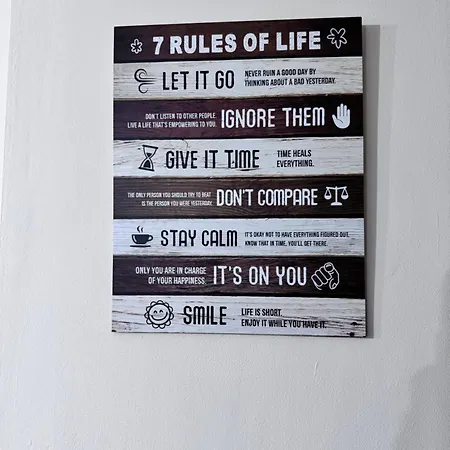 The Rich Living דירה