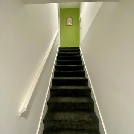 Uniquejoe * Manchester