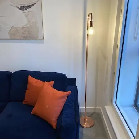 Lägenhet Modern Trafford 1br Apartment-free Parking-cinema