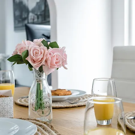Nyaraló Pass The Keys 3-bed In Lively Levenshulme Village - Sleeps 5, Ideal For Families & Groups