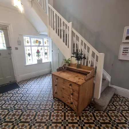 Hot Tub Free Parking Large Edwardian *