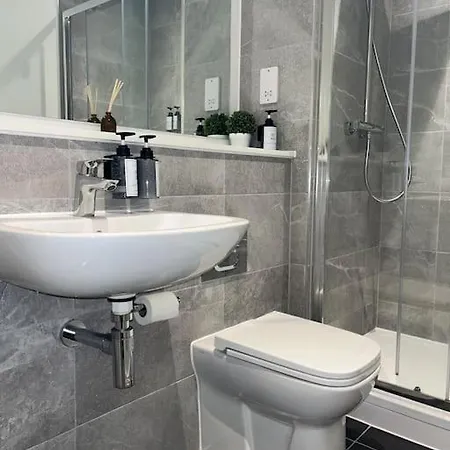 Thewaterhouse - 2bed 2bathrooms Fits4 & Balcony Апартаменты *