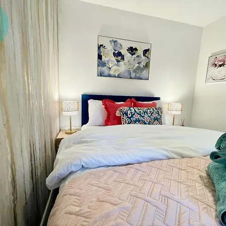 Charming 2br Swinton House -close To Center *