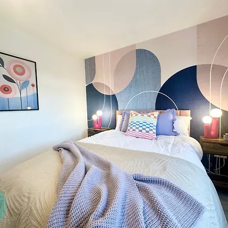아파트 Charming 2br Swinton House -close To Center 맨체스터