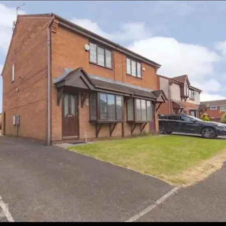 Newton Heath, Hotel