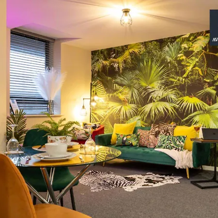 Apartment Stylish One Bedroom By Av Hughes Short Lets & Serviced With Free Parking & Wi-fi Manchester