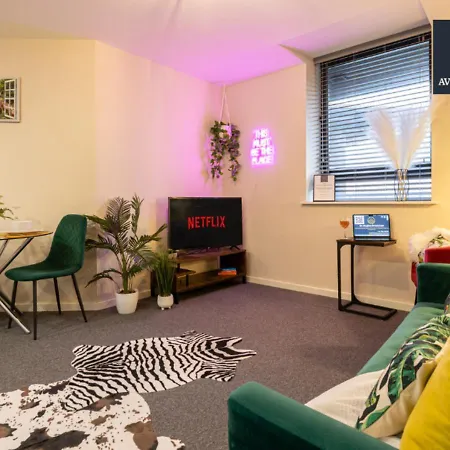 Stylish One Bedroom By Av Hughes Short Lets & Serviced With Free Parking & Wi-fi Apartment Manchester