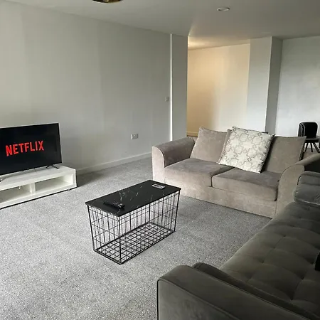 Large Modern 2bedroom Stunning River Irwell Views Апартаменты