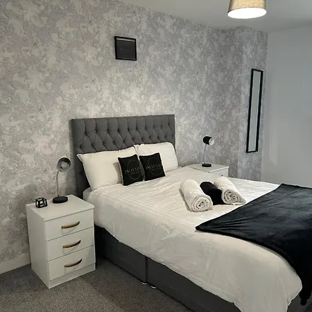 Large Modern 2bedroom Stunning River Irwell Views Манчестер
