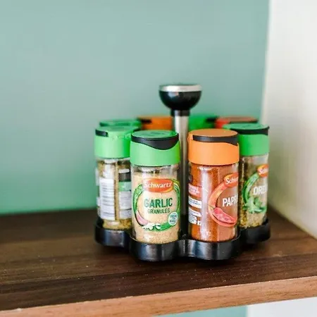 Modern 2br Near Centre - Free Parking Garage *