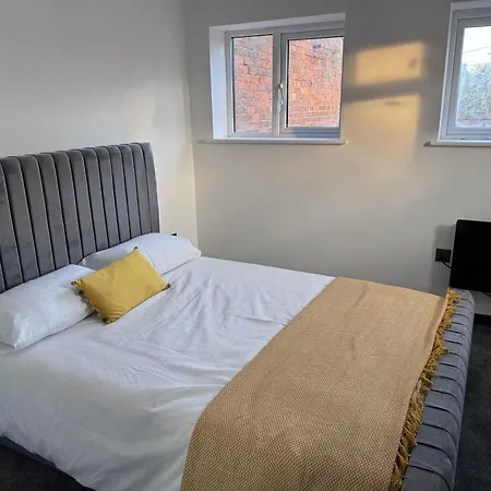 Sleeps 5 With Free Parking