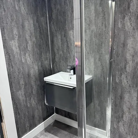 Apartamento Sleeps 5 With Free Parking *