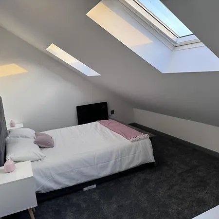 Sleeps 5 With Parking