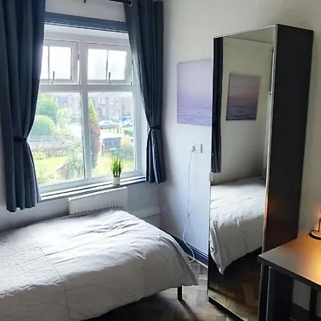 Hotel Gorton Mount 2*