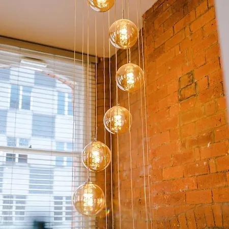 Incredible 3bed Townhouse, Rooftop Patio, Sleeps 6 Appartamento