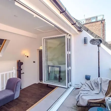 شقة Incredible 3bed Townhouse, Rooftop Patio, Sleeps 6 *