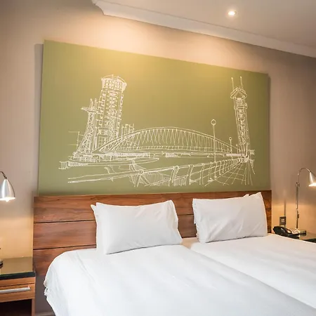 The Townhouse 호텔 4*