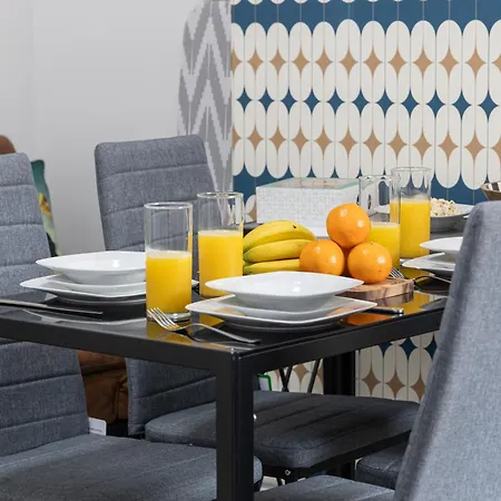 Huge 6br Sleeps 12 Near City!