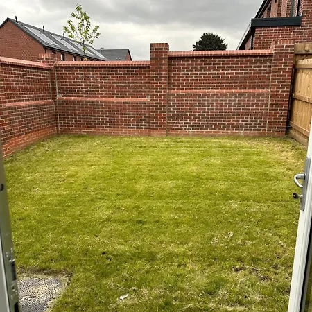 Lush King Ensuite In A Shared *