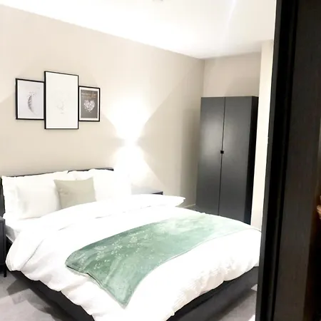 Modern Two Bedroom With Balcony In