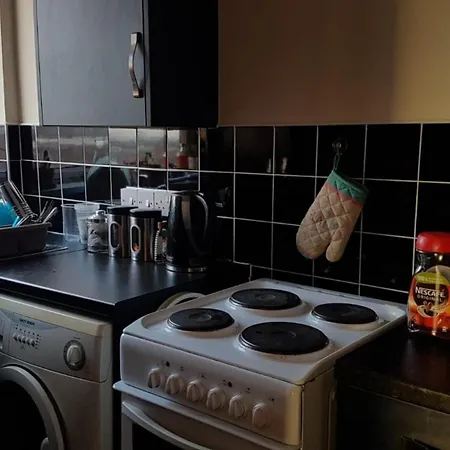 With Private Bathroom Very Close To City Centre * Manchester