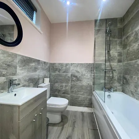 4 * Manchester