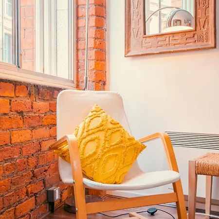 Chic Georgian Flat In *