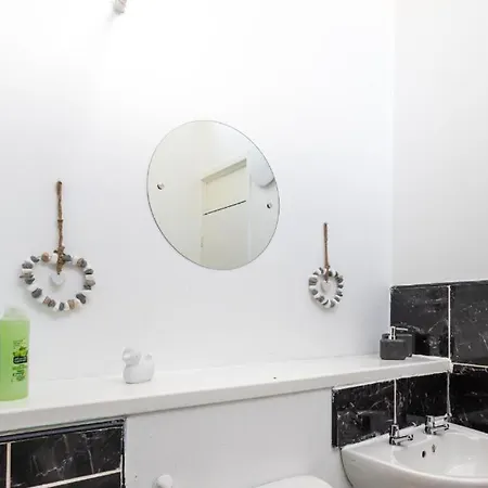 Townhouse In Old Trafford * مانشستر